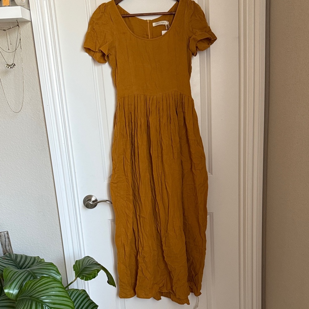 Elegant Mustard Yellow Midi Dress